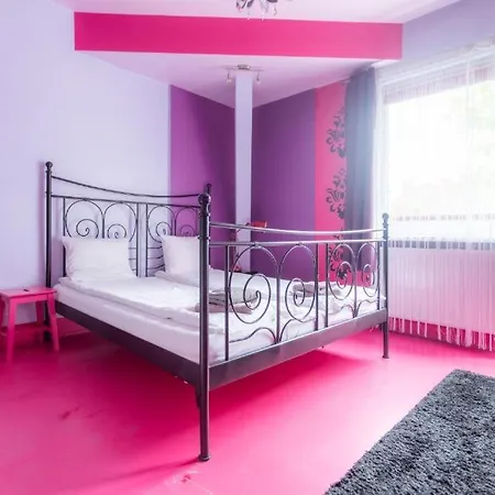 Cozy Victus Walk To The Pier By Renters Apartment